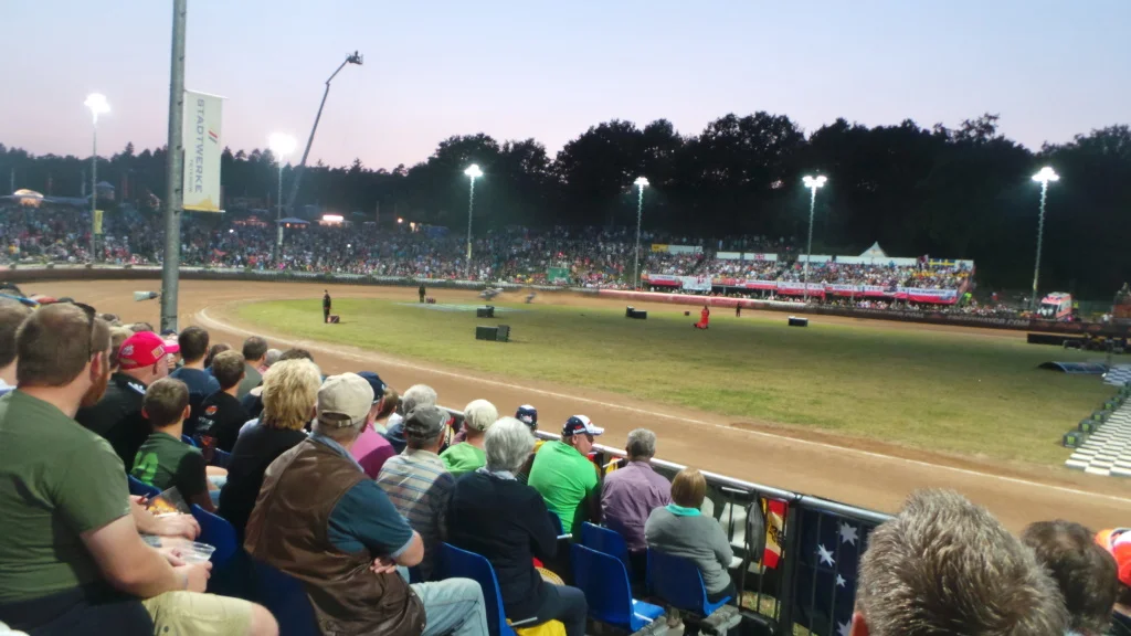 Fans entscheiden über Sittzplatzkapazitäten beim Speedway-GP