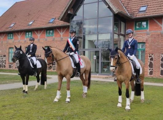 Champions der Klasse A | Foto: ©Christina Schulz Landeshallen-Championate in der Dressur | Landgestüt Redefin