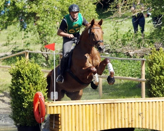 Der alte und neue Landesmeister der Ü25 Reiter ist der 49-jährige Andreas Brandt aus Neuendorf mit der Trakehner Stute Sonnenlicht. Foto: © Jutta Wego