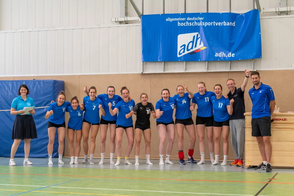 Die Glücklichen Siegerinnen | Foto: Christian Lanz Volleyball Hochschulmeisterschaftsfinale in Rostock