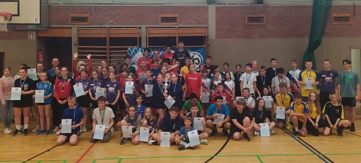 Gruppenbild vom Doppelturnier am Sonntag | © BSC 95 Schwerin Gruppenbild Badminton