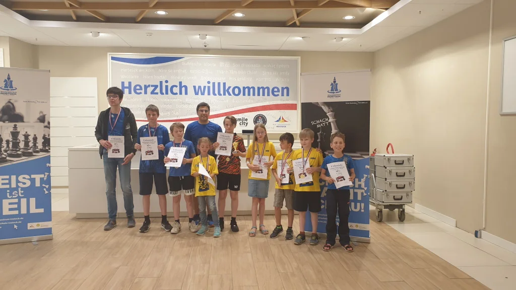 Teilnehmer des Schachzentrums nach der Siegerehrung | Foto: Christian Joachim