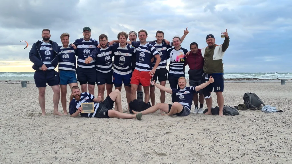 Warnemünder Woche: Elche erwischen Sahnetag bei Beachrugby-Turnier