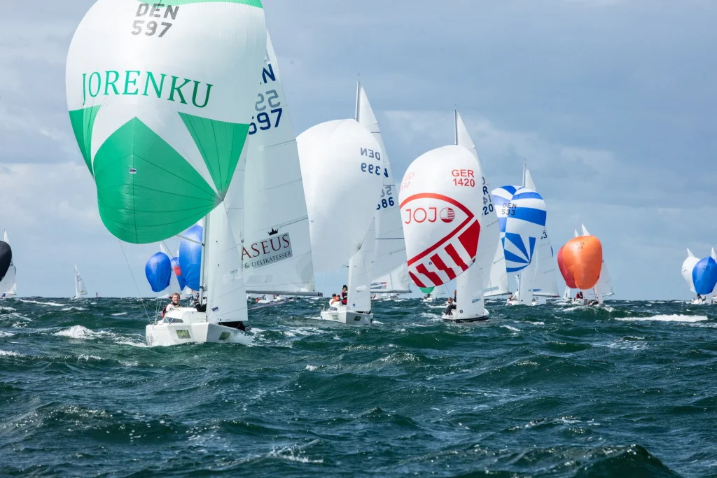 Gute Abschlüsse für MVs Segler bei 84. Warnemünder Woche
