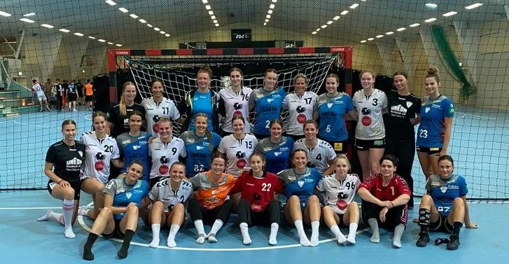 Premiere gelungen – auf neuem Boden in der heimischen Fiete-Reder-Halle (Foto: RHC)