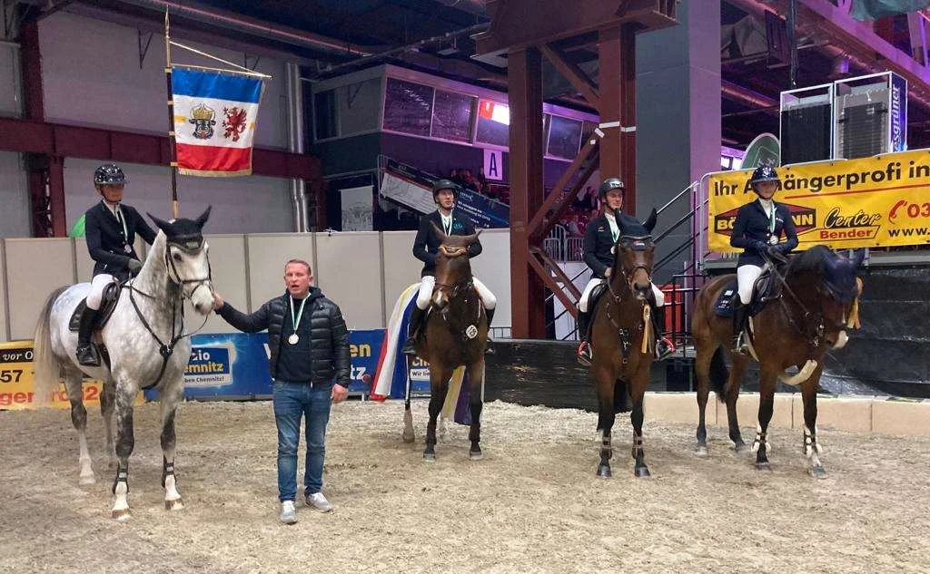 2. Platz im Mannschaftsspringen für Team MV