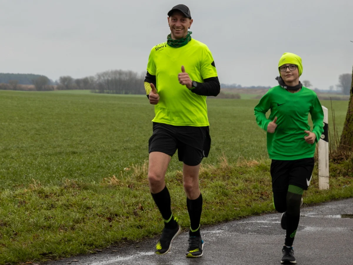 Lichterpaarlauf auf der Recknitzkampfbahn