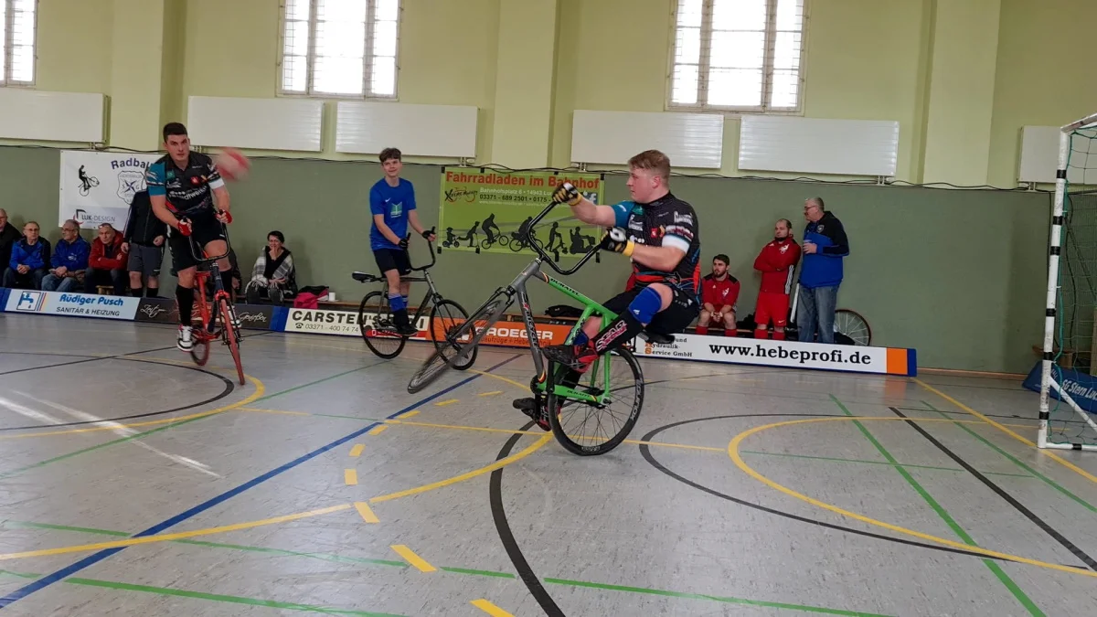 Lüblower Radballer beim Neujahrsturnier Luckenwalde