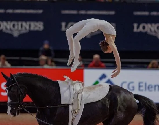 Alina Roß gewinnt Voltigier-Weltcup in Leipzig