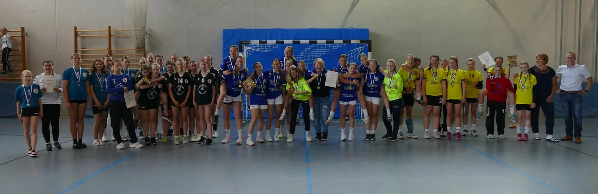 Gruppenbild der C-Jugend (Foto: HSV 90 Waren)