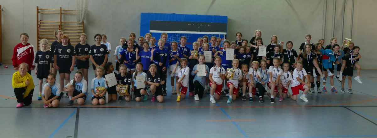Gruppenbild der E-Jugend (Foto: HSV 90 Waren)