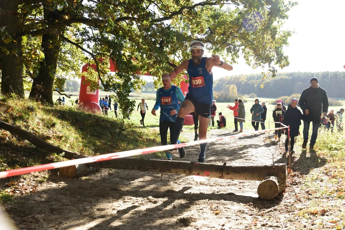Sven Schenk brilliert bei Crosslauf-Landesmeisterschaften