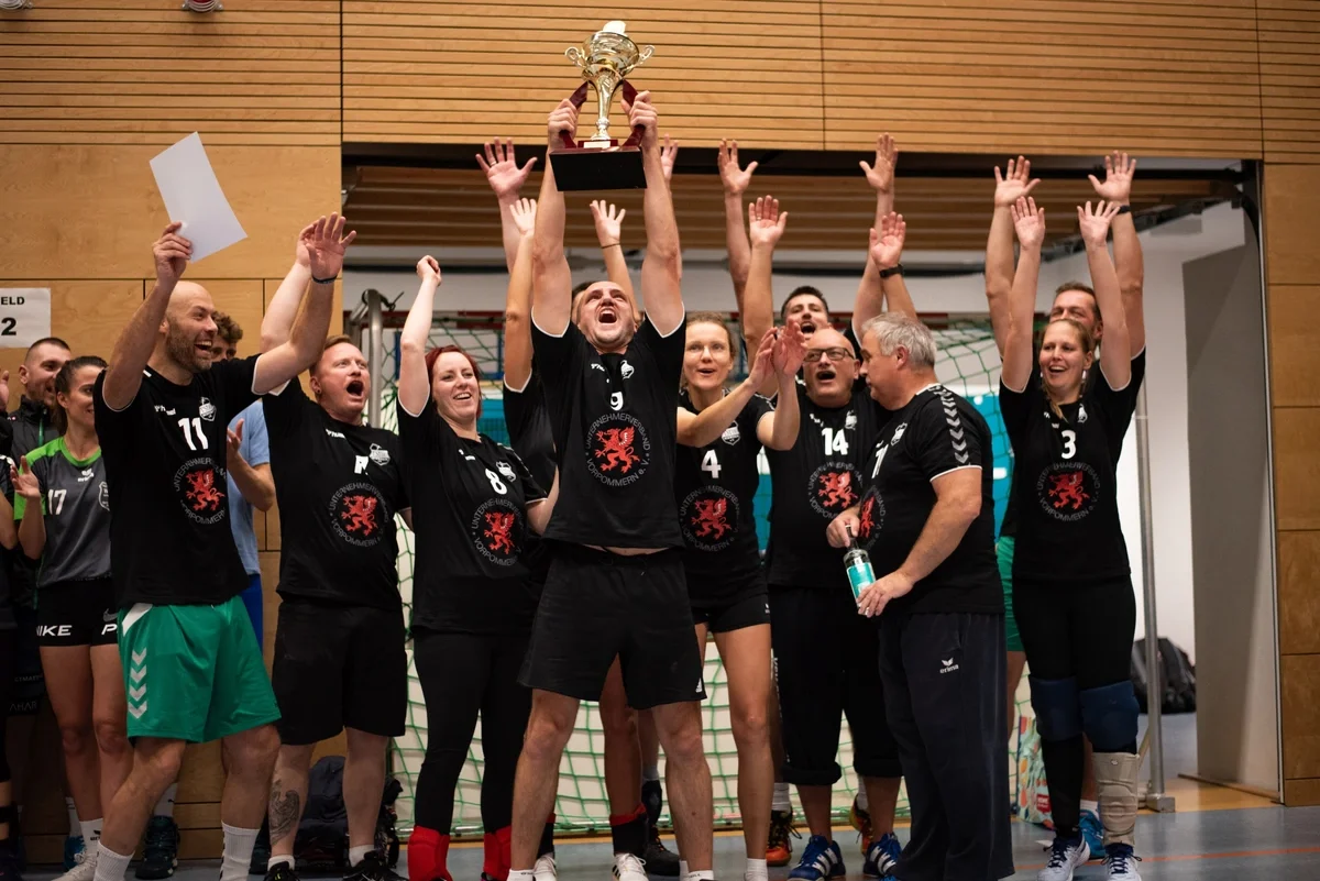 Herzschlagfinale: Schweriner Volleyball-Team gewinnt DM-Titel