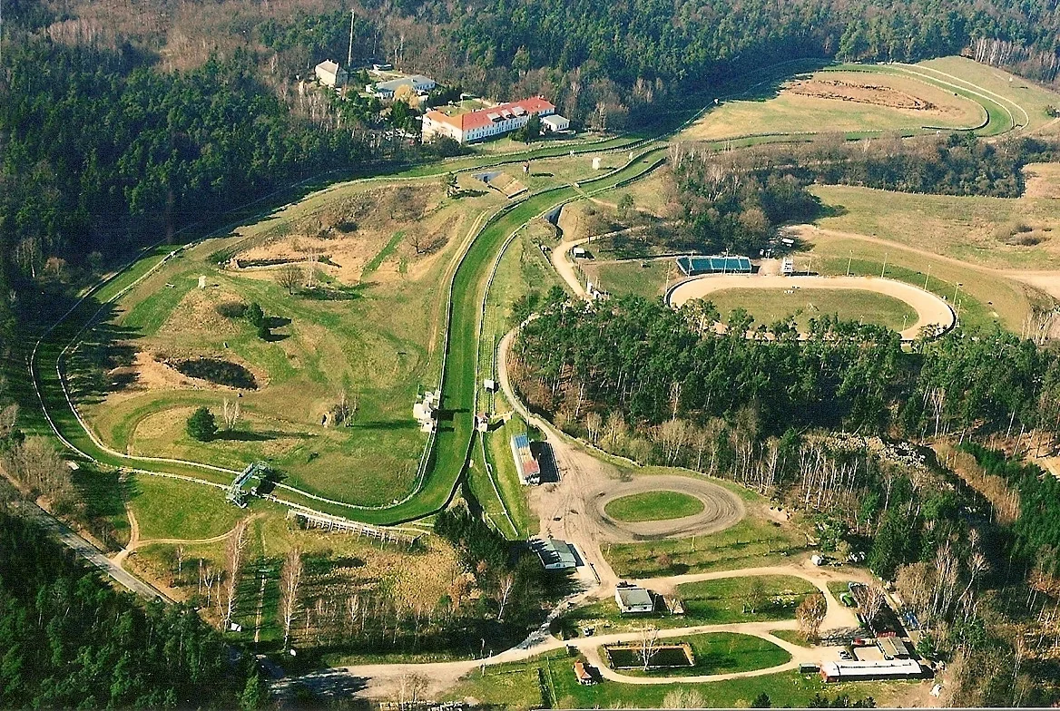 Viel los auf dem Teterower Bergring-Motodrom in 2024