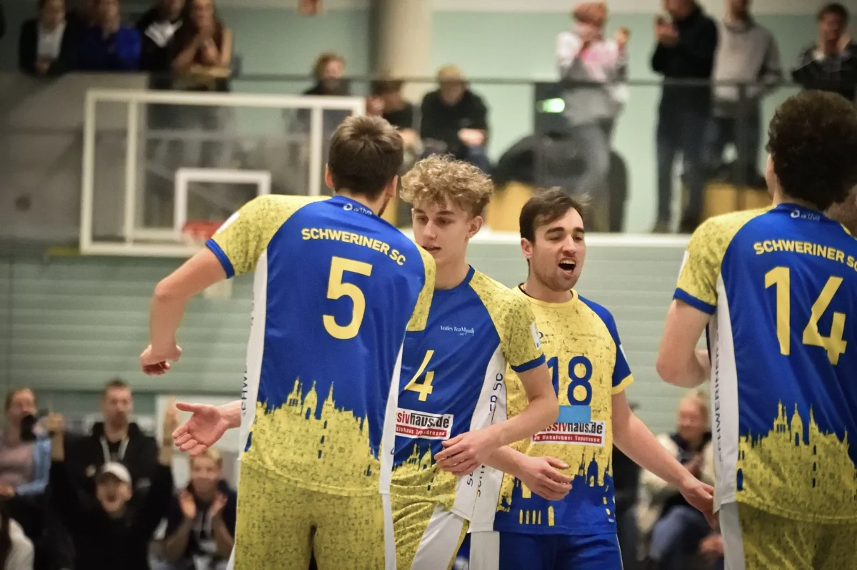 Die Jungs von Trainer Sebastian Lemke hielten die Berliner Gäste stets auf Abstand. (Foto: Udo Fietz)