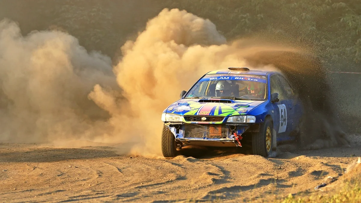 Rasante Drifts und spektakuläre Sprünge beim 11. Rallye Sprint