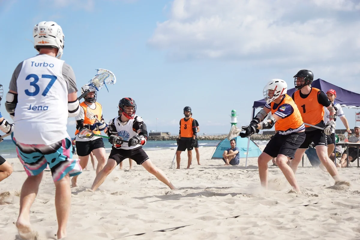 Spannende Spiele beim „Lax at the Beach“ der Rostock Seals (Foto: Stefan Schröder)