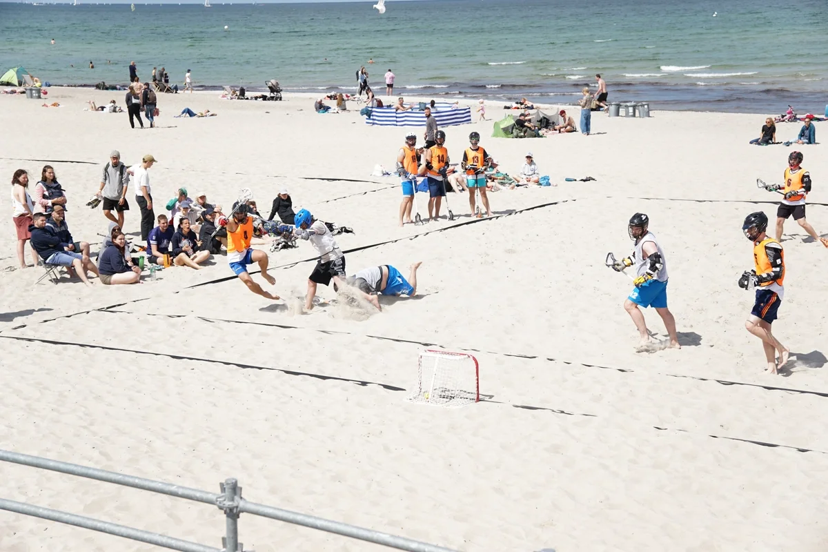 Spannende Spiele beim „Lax at the Beach“ der Rostock Seals (Foto: Stefan Schröder)