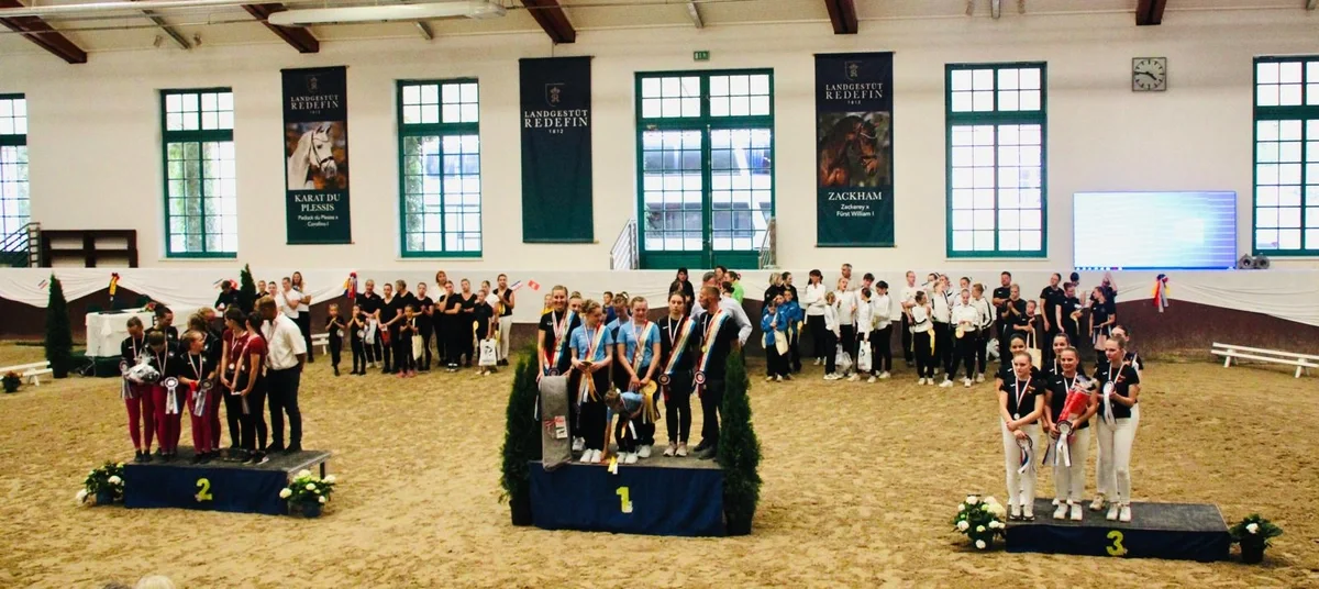 Medaillengewinner_Voltigiergruppen_c_Torsten-Hohmann