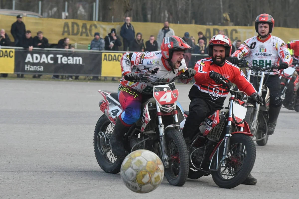 Der Ball rollt wieder in der Motoball-Bundesliga