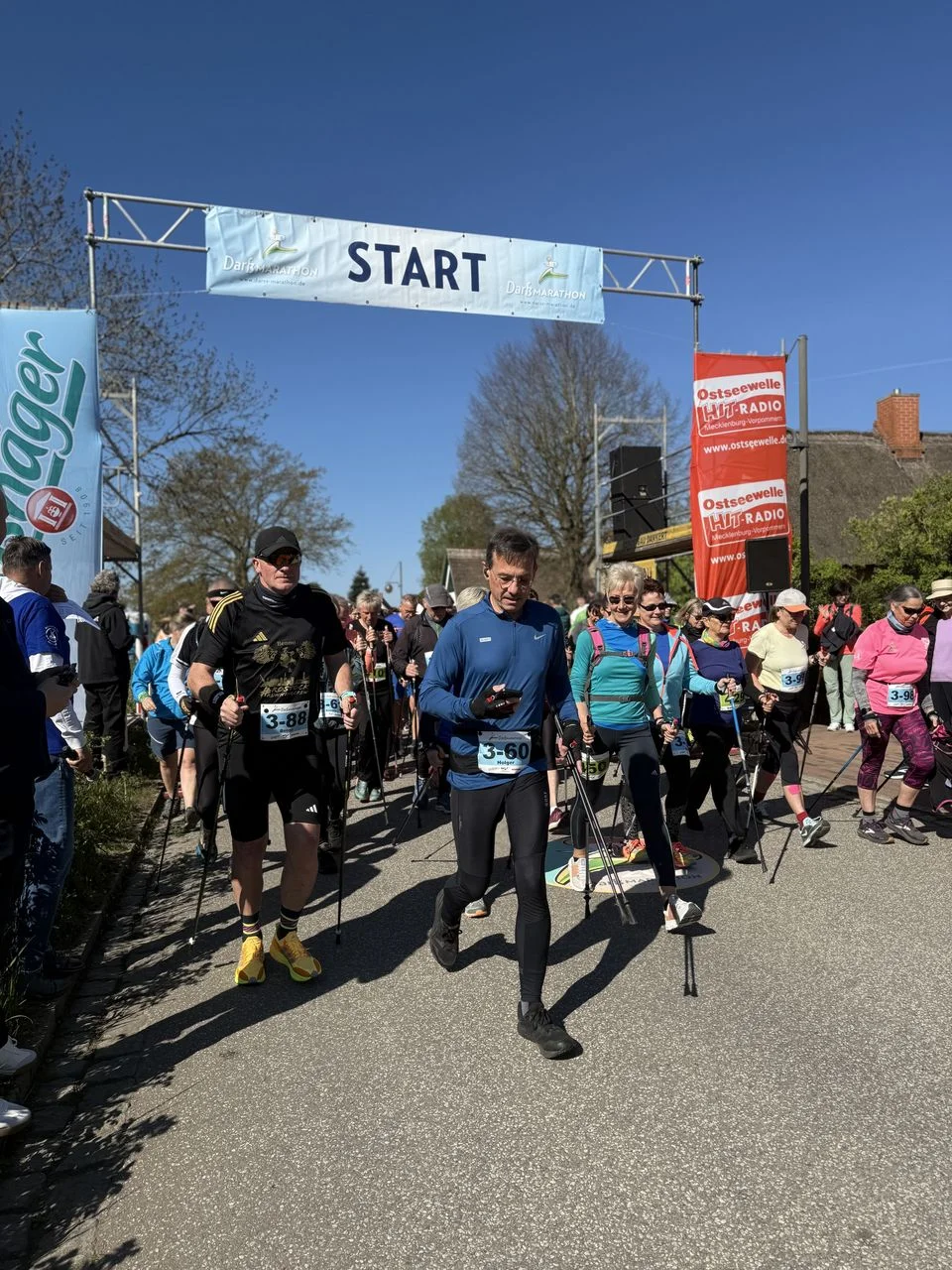 Foto: © Max Framke Nordic Walking Starterfeld eines Laufsportevents