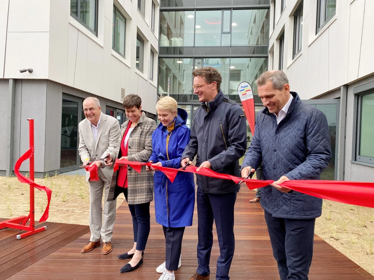 Feierliche Eröffnung der neuen Sportschule Warnemünde