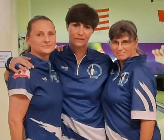 Die „älteren“ Damen (v.l.): Christina Sill (Schweriner Bowlingverein), Helgrit Wedmann und Harriet Hagemann (beide BC Schwerin). | Foto: ZVG/ Bowlingclub Schwerin