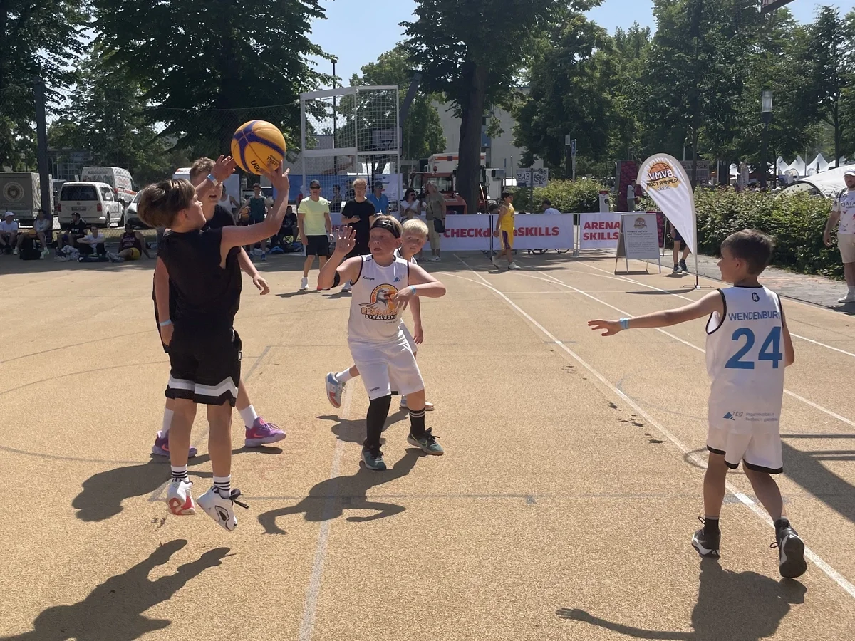 Die BVMV Summer Tour 2025 mit der ersten Station in Greifswald (Foto: © BVMV)