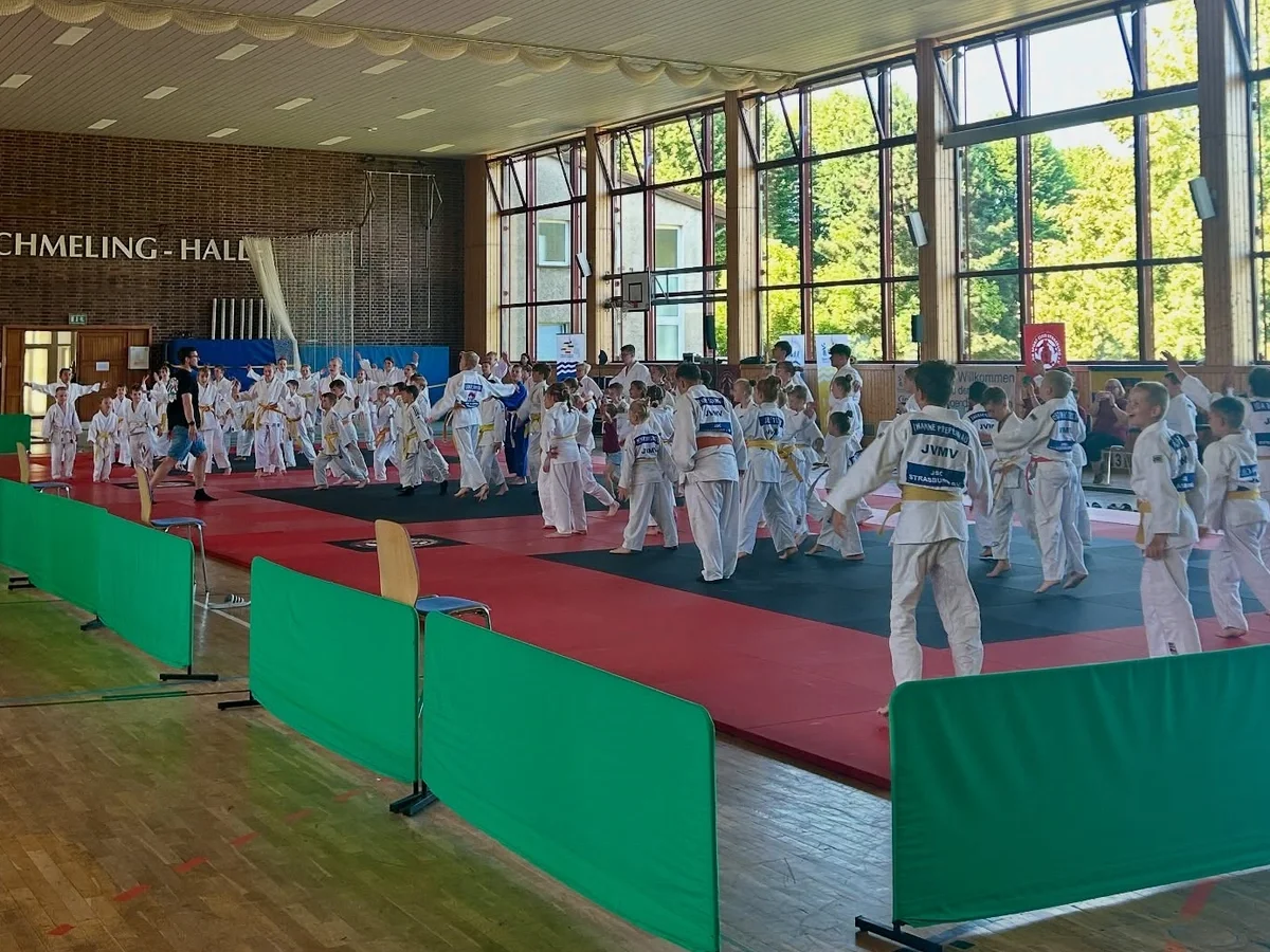 JSC Strasburg mit gelungener Wettkampfpremiere