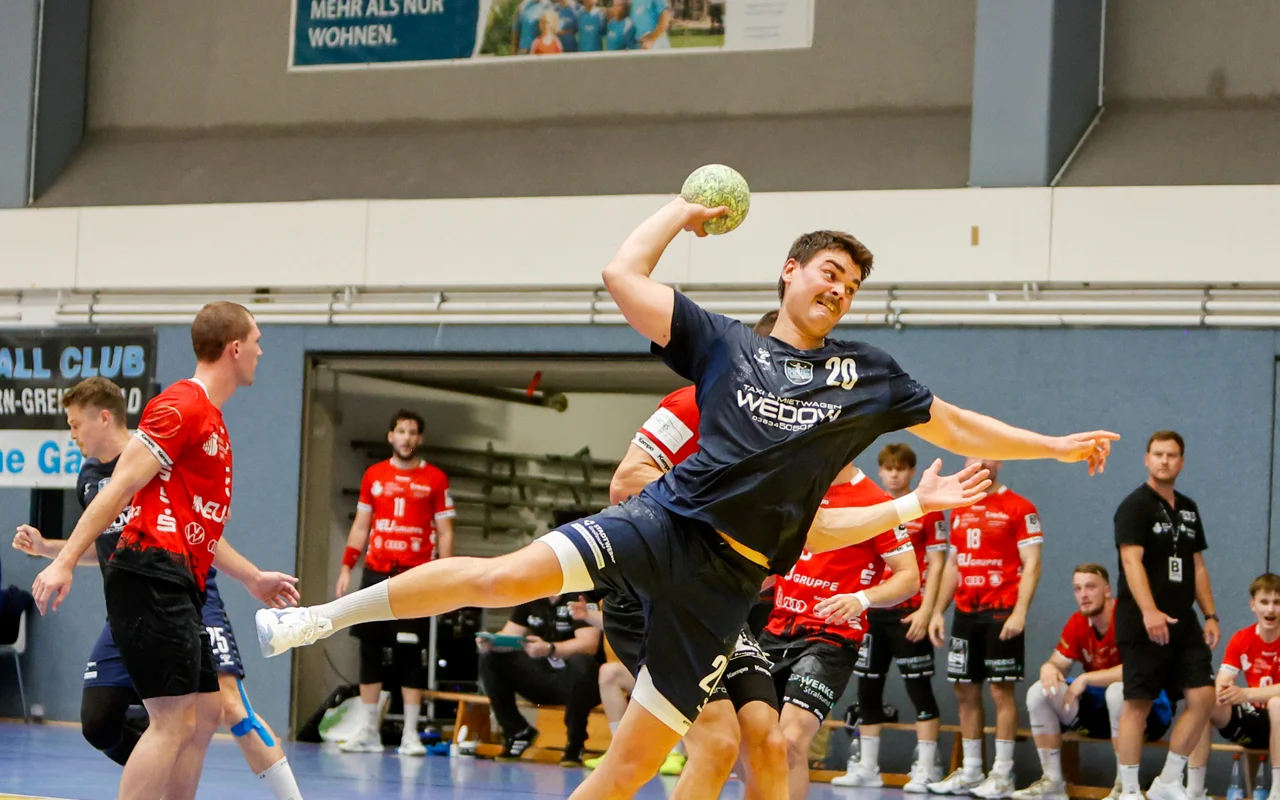 Volle Halle, starke Aktionen und große Emotionen beim „Greifswalder Tag des Handballs“ 