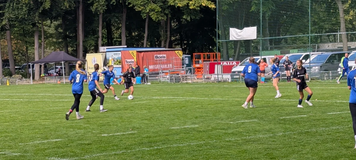 Fußball beim 24. Sportfest der Gymnasien Vorpommerns (Foto: KSB V-G)