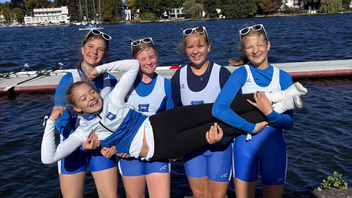 JtfO_SRG-U15-Maedchen-Team_c_Clemens-Jeschke