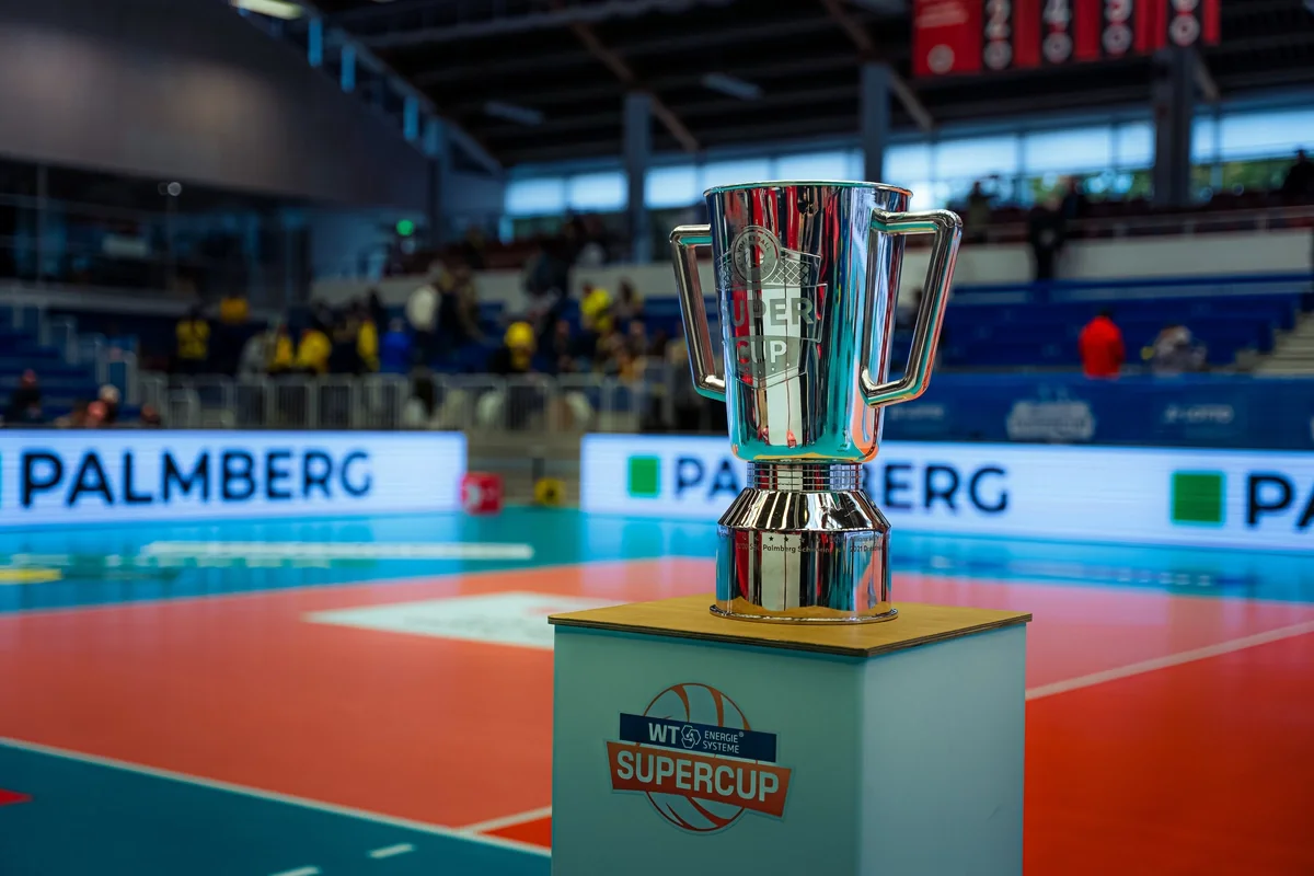 Supercup_DSC-vs-SSC_Pokal_c_Michael-DittmerMiDi