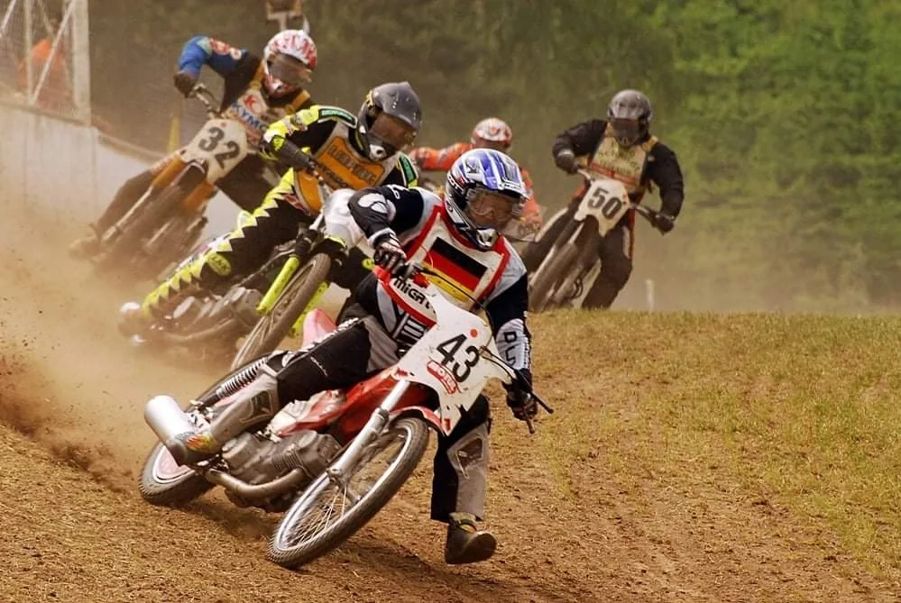 ADAC Gold- und Silberhelm werden Pfingsten beim Bergringrennen vergeben