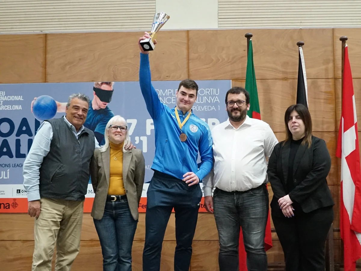 John Turloff (Mitte) war der überragende Akteur im Team der Rostocker (Foto: ZVG)