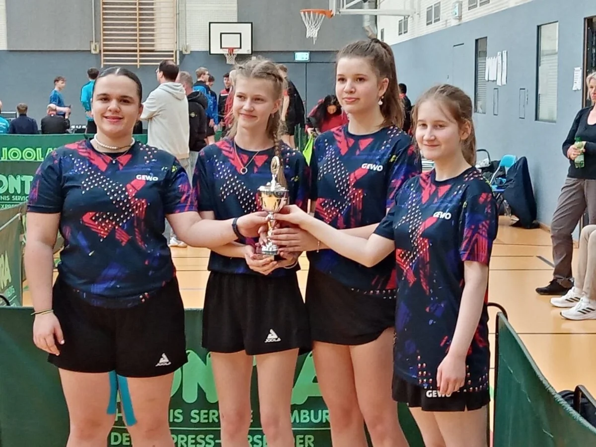 Siegerinnen_Jugend_19_SV-Medizin-Stralsund_260315