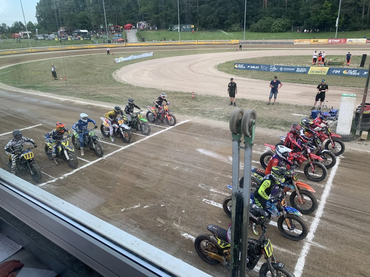 Engländer Tim Neaves gewinnt Flat-Track-WM-Lauf in Teterow