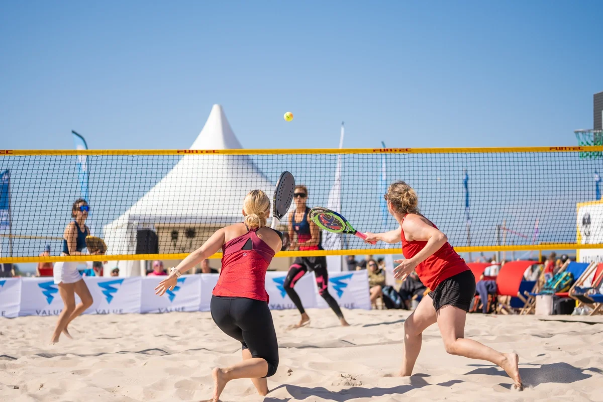 Beach Tennis, Beach-Partys und Ostseefeeling