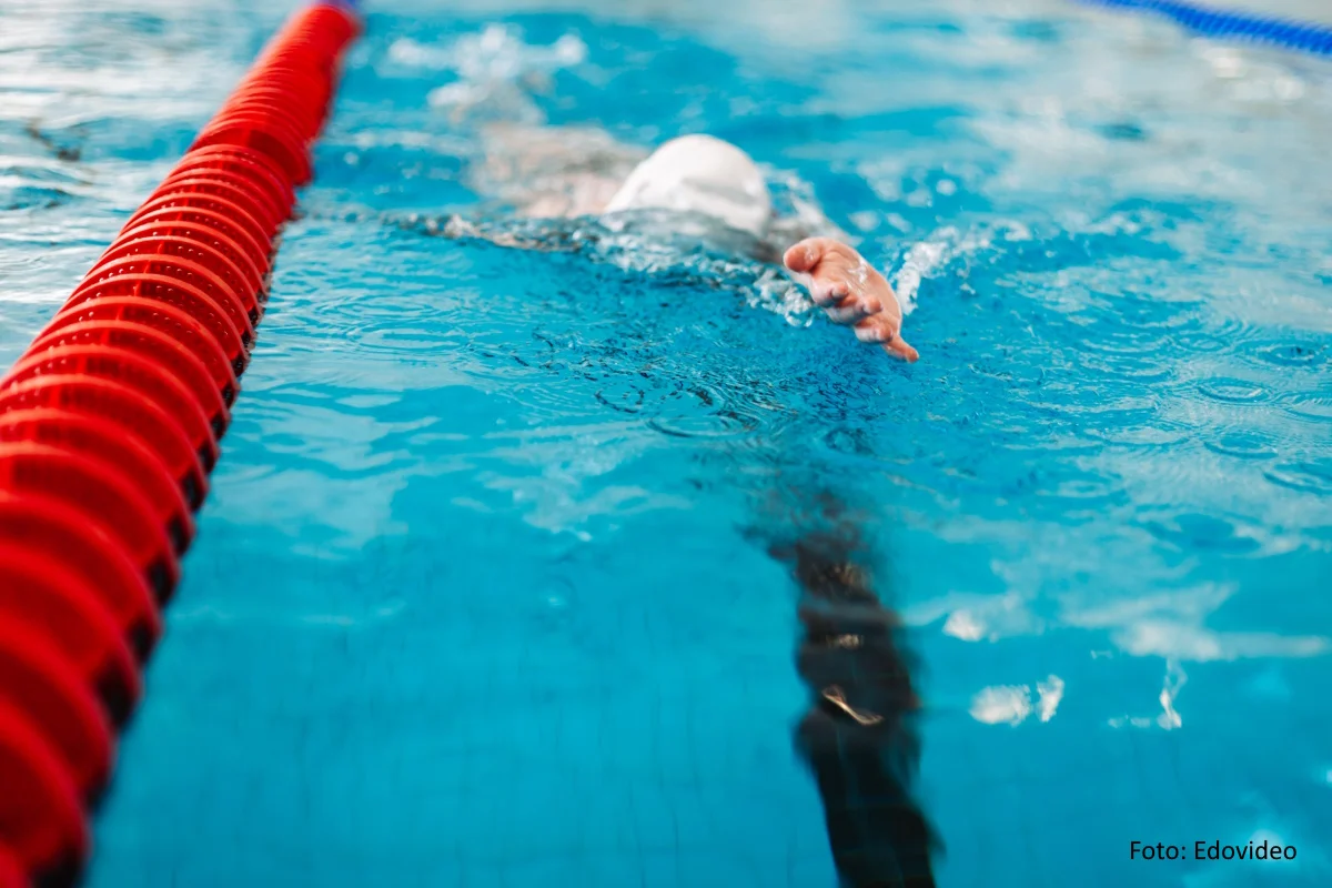 2. 12-Stunden-Schwimmen