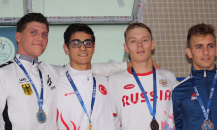 Gold, Silber, Bronze und ein Jugendweltrekord bei der Jugendeuropameisterschaft im Finswimming