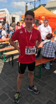 Fünfkämpfer Paul Rickert aus Dummersdorf absolviert sein Lauftraining in Rostock Laage