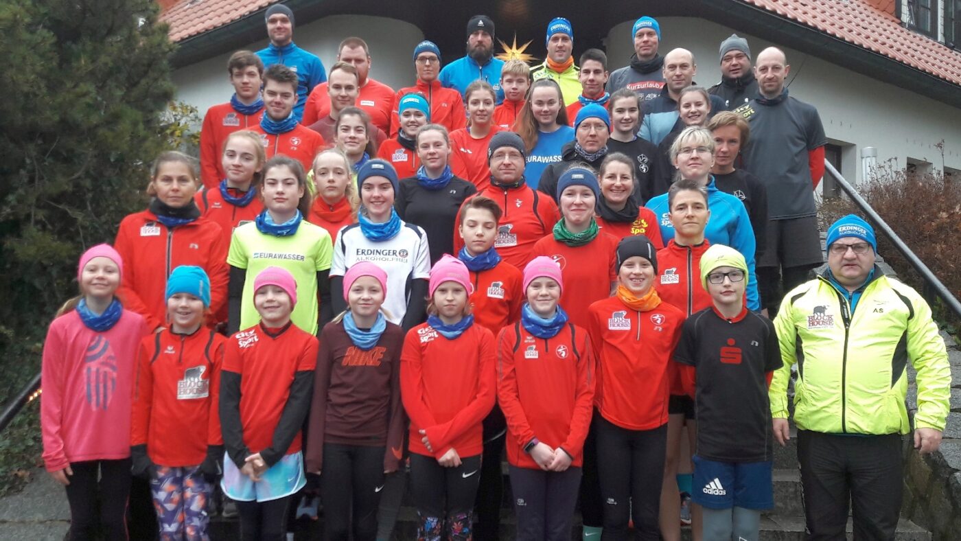 Das Foto zeigt die Teilnehmer des Wintertrainingslagers in Zinnowitz.