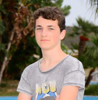 Portraitfoto des 16-jährigen Schützen Arne Eyk Leander Theuerkauf 