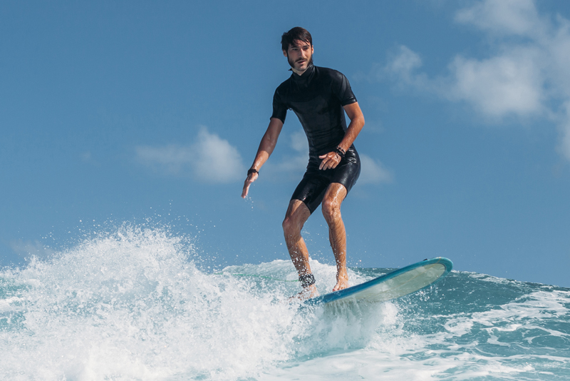 Trend im Wassersport - Ein eFoiling Surfboard | Foto: envato elements
