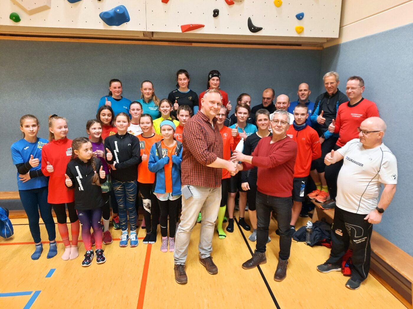 Güstrower Zahntechniker unterstützt die Laager Laufgruppe