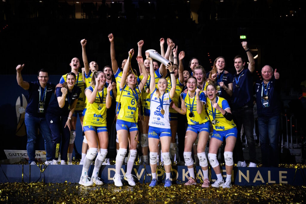 DVV-Pokalfinale der Frauen: SSC Palmberg feiert achten DVV-Pokalsieg