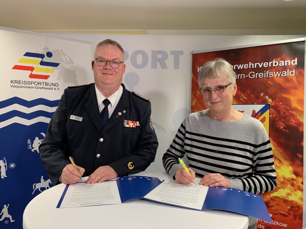 Kreissportbund und Kreisfeuerwehrverband unterzeichnen Kooperationsvertrag