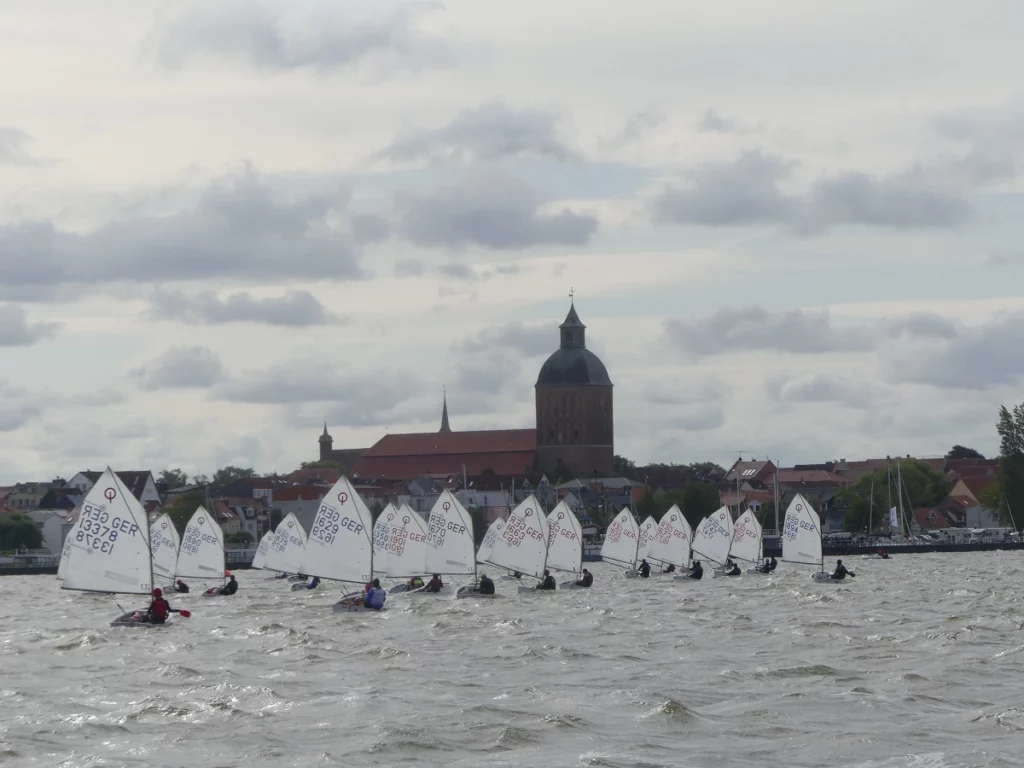Segelvereine begehen 33. Landesjugendmeisterschaft in Ribnitz