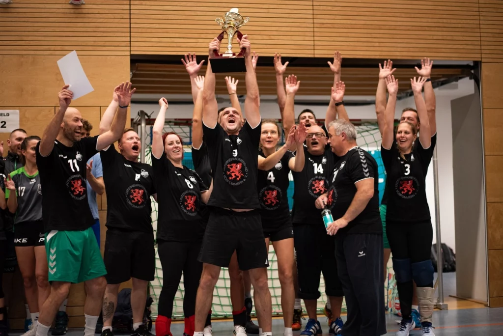 Herzschlagfinale: Schweriner Volleyball-Team gewinnt DM-Titel