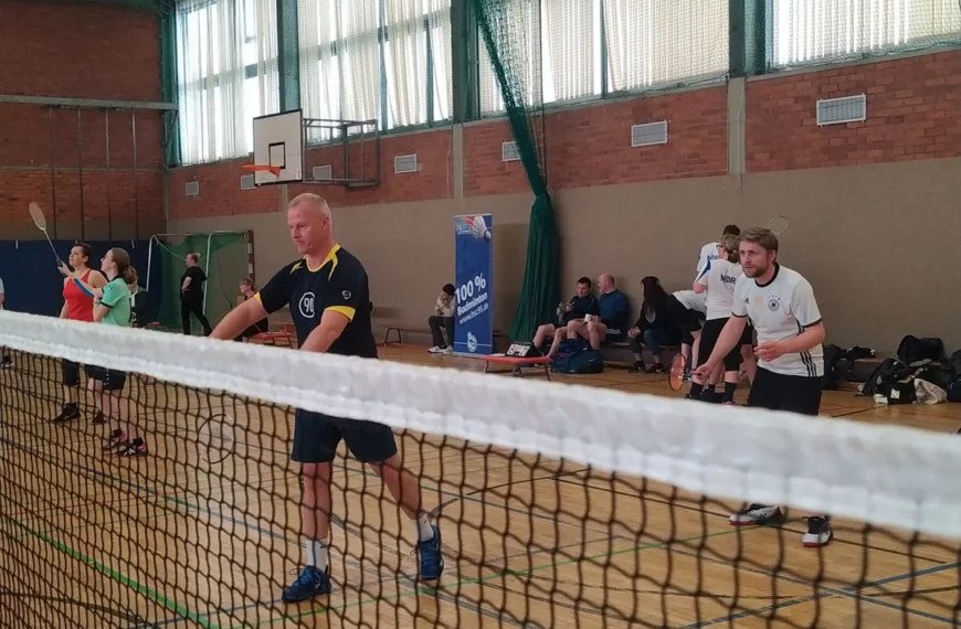 Schweriner Charity Cup wird zum Badmintonerlebnis